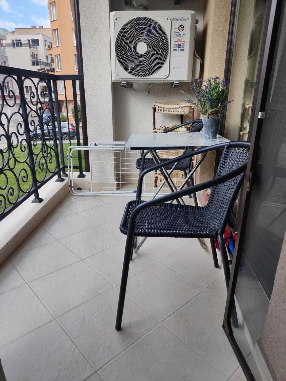 Studio Aivasovskij Park - Meters Away From Beach Поморие Екстериор снимка